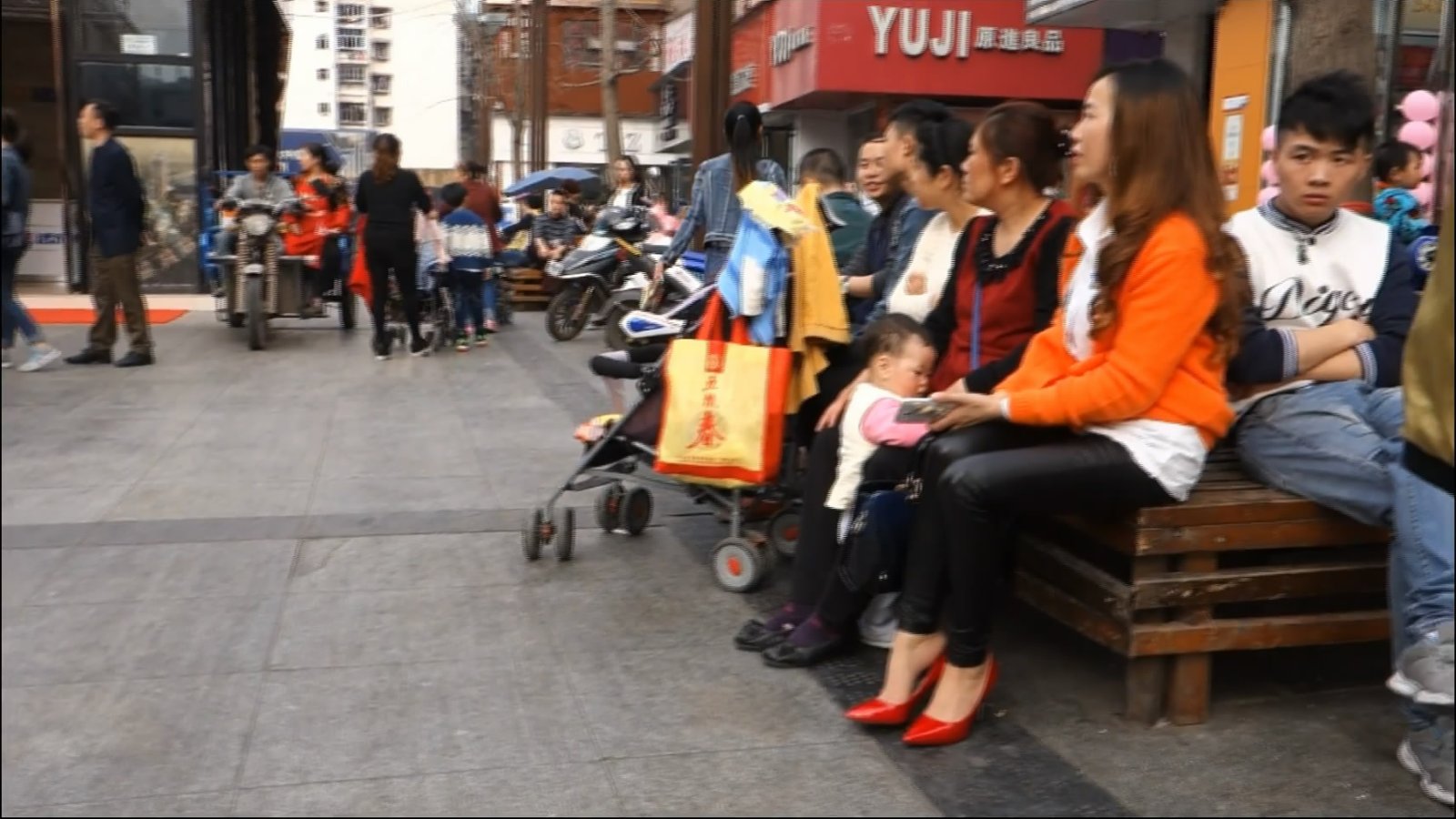 streetsnapdangl[00 01 01][20181129 222052 3]